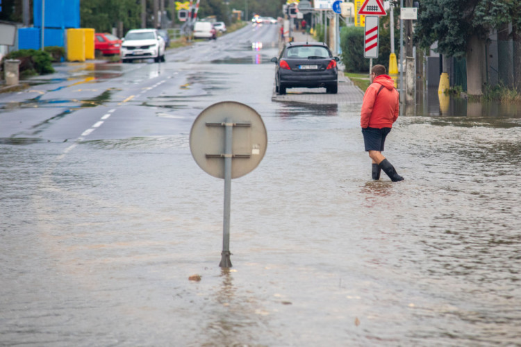 FOTOGALERIE: Litovel zaplavila řeka Morava, město je uzavřené