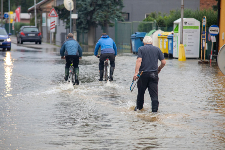 FOTOGALERIE: Litovel zaplavila řeka Morava, město je uzavřené