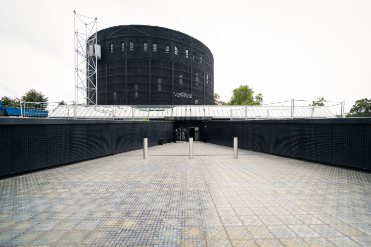 FOTOGALERIE: V zrekonstruovaném divadle Nová Spirála už zkoušejí nová představení