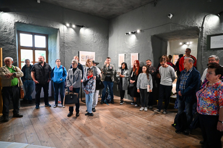 Jícha na bobří ocas a další laskominy. Středověké jídlo na Slezskoostravském hradě