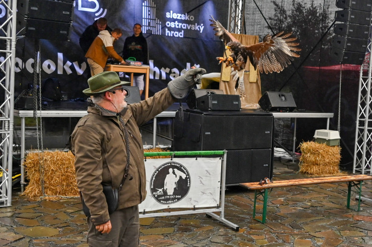 S dravci na hradním Hodokvasu. Tentokrát v chladu a dešti