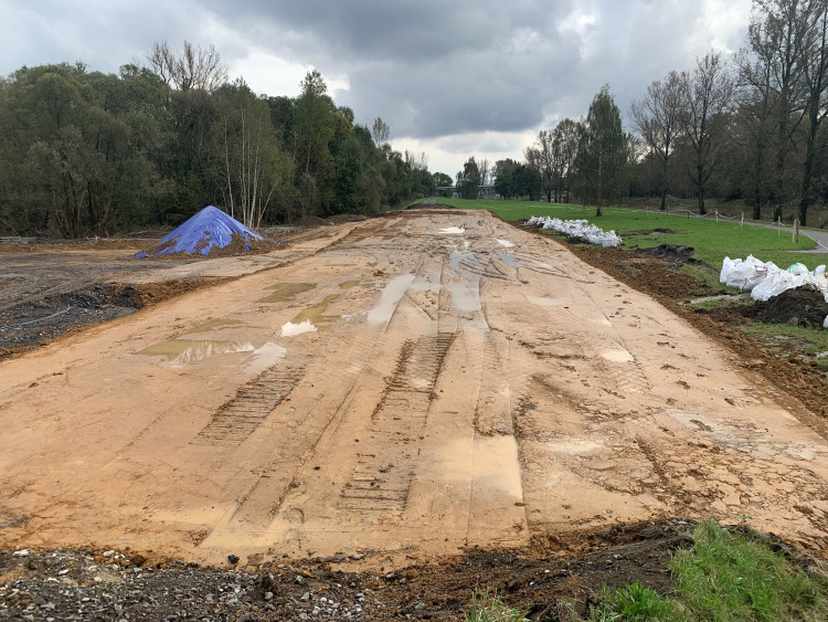 Po červené ze Svinova do Bohumína.  Oblíbená turistická trasa místy už není