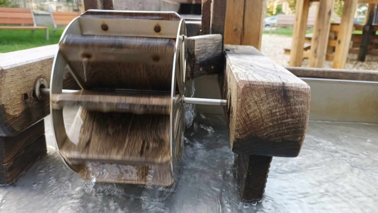 FOTOGALERIE: Přerov vybudoval unikátní vodní zahradu. Těší se velké oblibě