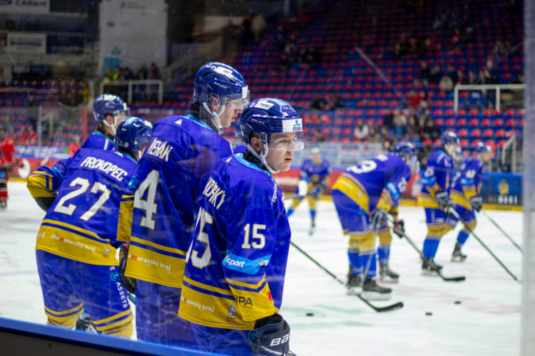 FOTOGALERIE: Podívejte se, jak vypadala atmosféra před hokejovým zápasem MUNI a VUT