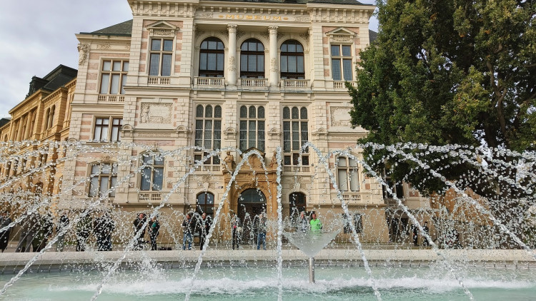 FOTOGALERIE: Fontána před Západočeským muzeem v Plzni