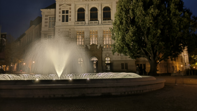 FOTOGALERIE: Fontána před Západočeským muzeem v Plzni