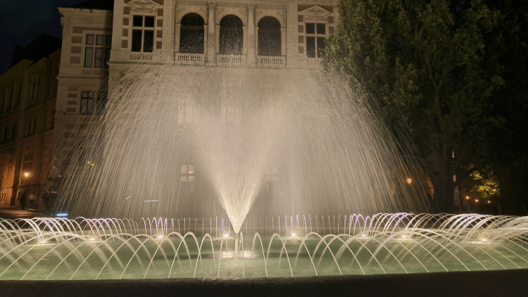 FOTOGALERIE: Fontána před Západočeským muzeem v Plzni