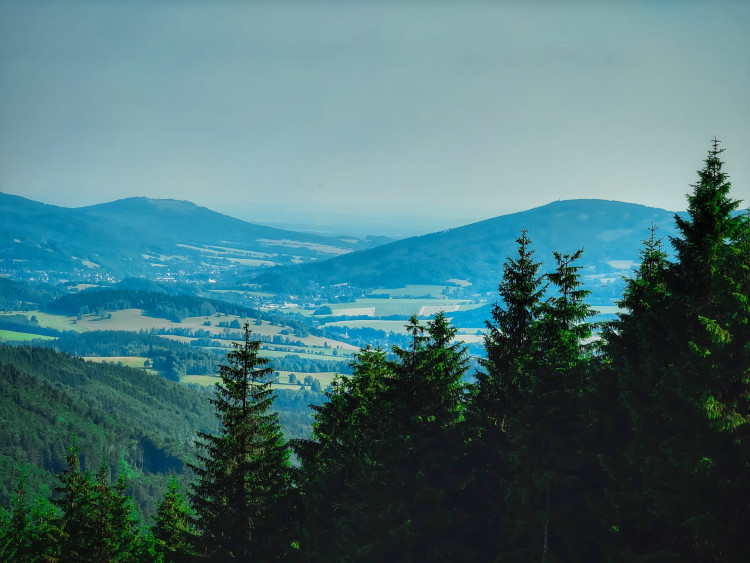 FOTOGALERIE: Jedinečné výhledy na úžasnou přírodu Jeseníků a dolní nádrž Dlouhé stráně