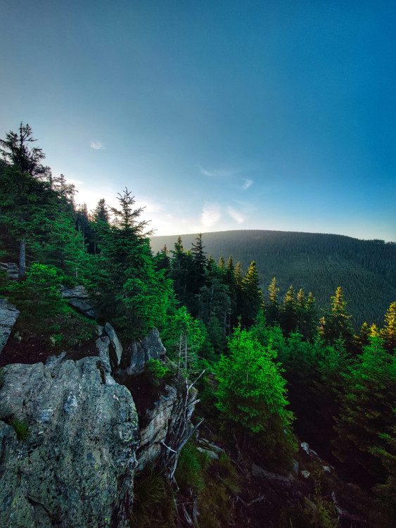 FOTOGALERIE: Jedinečné výhledy na úžasnou přírodu Jeseníků a dolní nádrž Dlouhé stráně