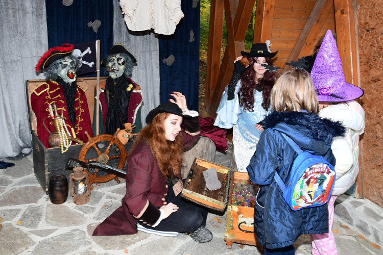 FOTOGALERIE: Večeru duchů a Zoo světel na Svatém Kopečku