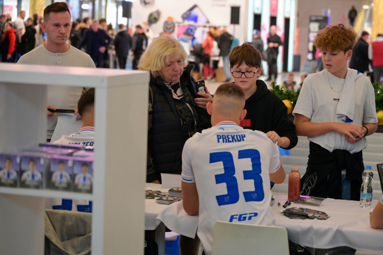 Jedině Baník! Modrobílí obsadili obchodní centrum