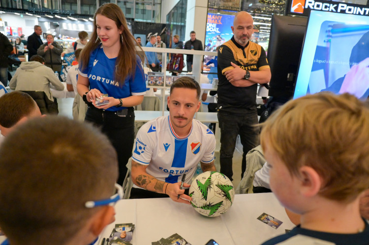 Jedině Baník! Modrobílí obsadili obchodní centrum