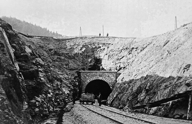 FOTOGALERIE: Železniční tunel na šumavském Špičáku