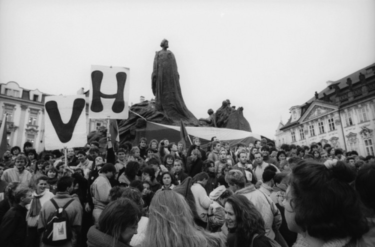 FOTOGALERIE: Sametová revoluce v Olomouci