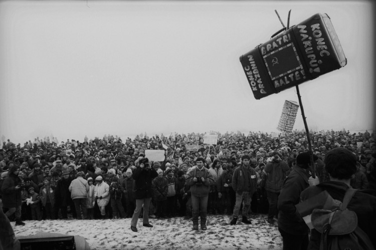 FOTOGALERIE: Sametová revoluce v Olomouci