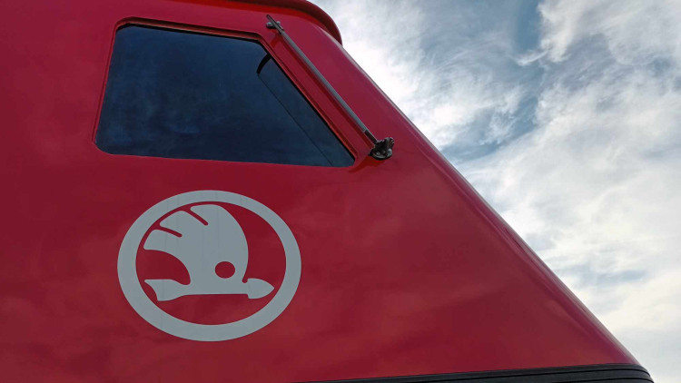 FOTOGALERIE: Přerovská firma Českomoravská železniční opravna zachránila unikátní stroj