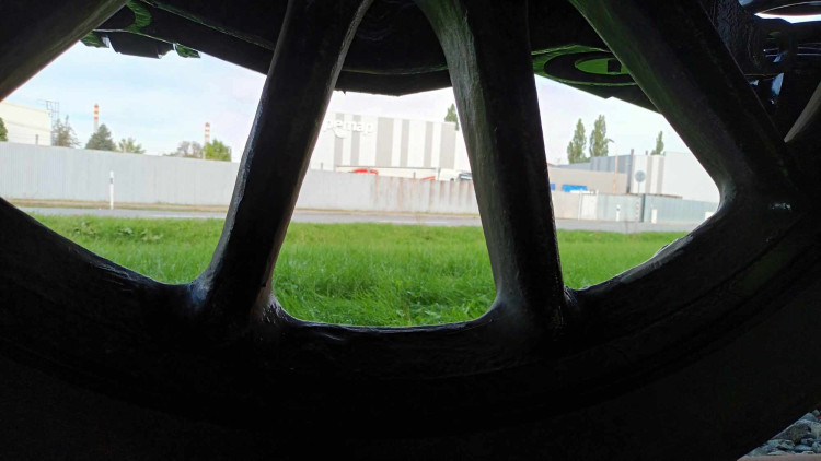 FOTOGALERIE: Přerovská firma Českomoravská železniční opravna zachránila unikátní stroj