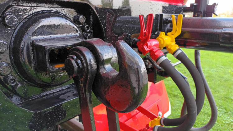 FOTOGALERIE: Přerovská firma Českomoravská železniční opravna zachránila unikátní stroj