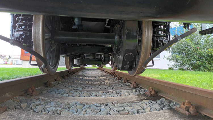 FOTOGALERIE: Přerovská firma Českomoravská železniční opravna zachránila unikátní stroj