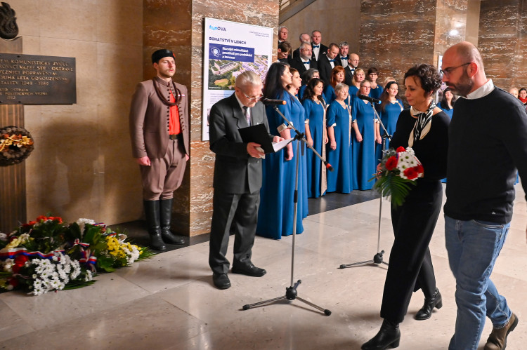 Ostrava si připomíná výročí listopadu. Koncerty, promítání i studentský průvod