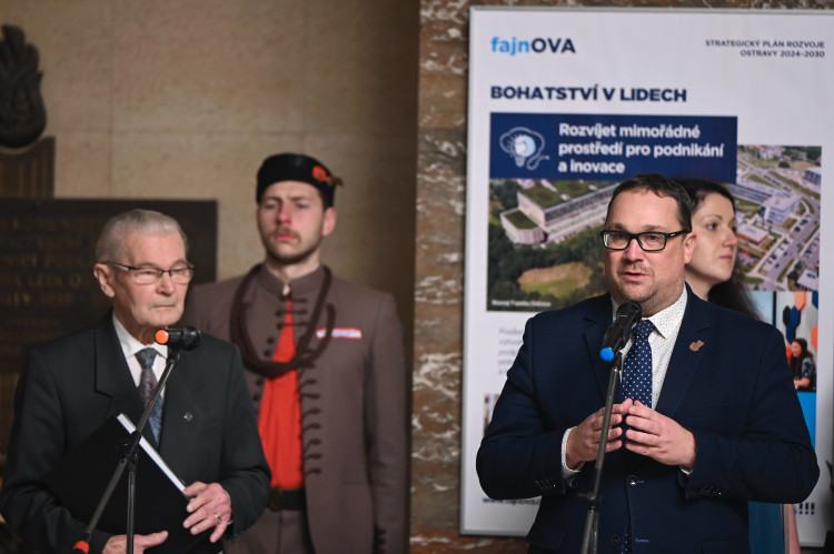 Ostrava si připomíná výročí listopadu. Koncerty, promítání i studentský průvod