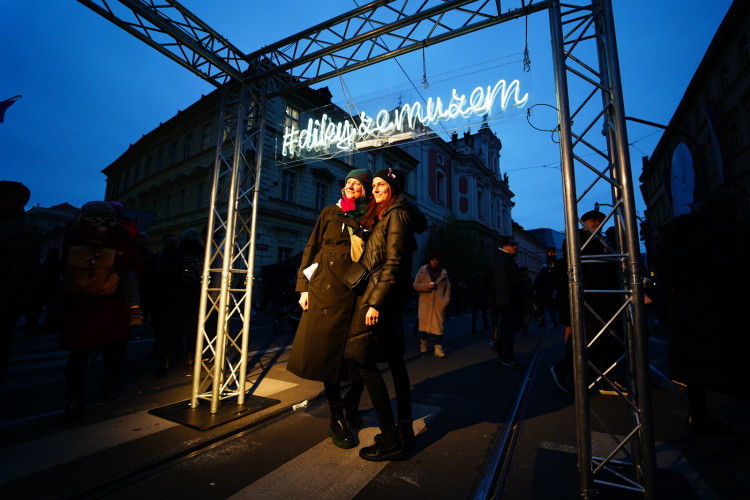 FOTOGALERIE: Podívejte se, jaká byla atmosféra na Národní třídě