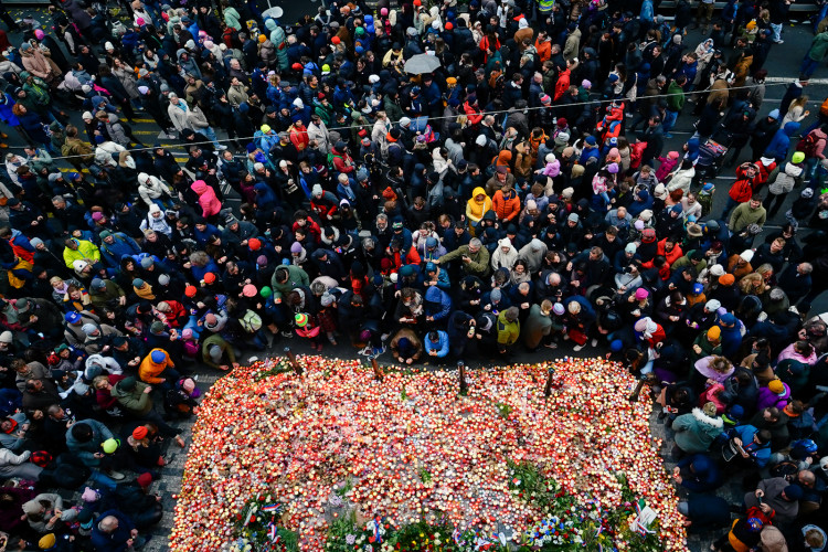 FOTOGALERIE: Podívejte se, jaká byla atmosféra na Národní třídě