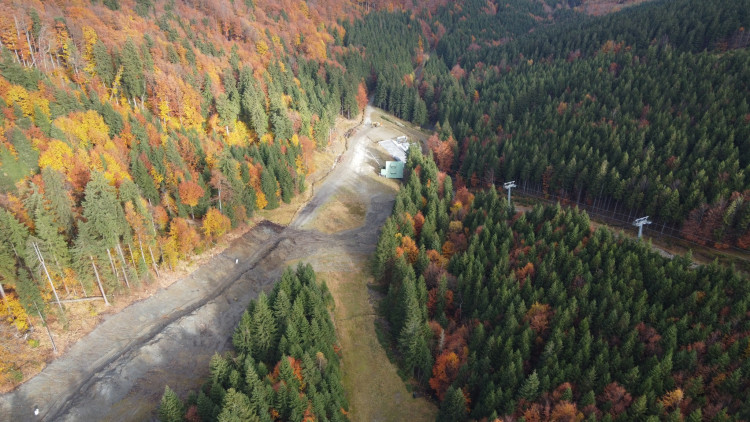Sanace sesuvu na sjezdovce pod Červenohorským sedlem