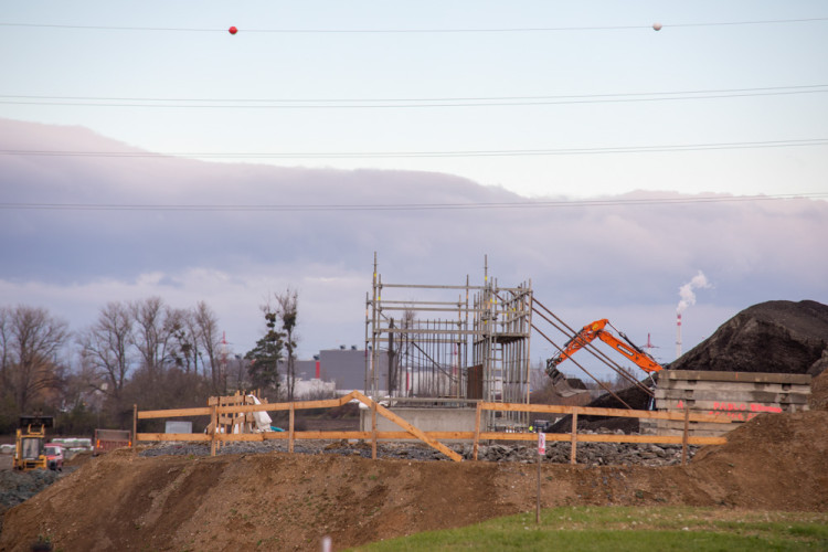 FOTOGALERIE: Výstavba dálničního úseku Olomouc - Kokory je v polovině, hotovo má být za rok