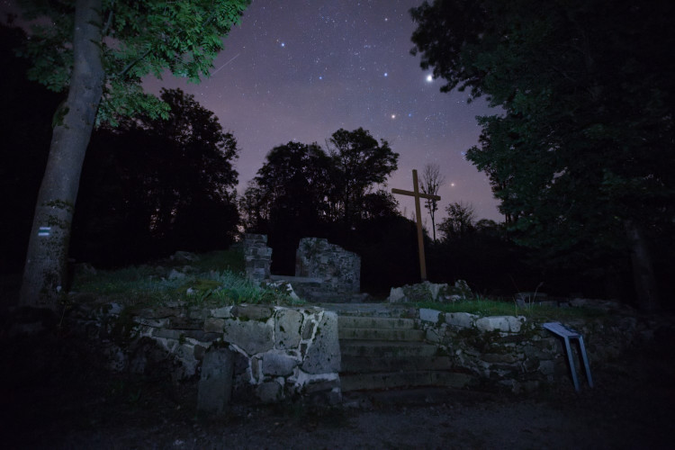 8. Milan Mareš - kostel na Lučině