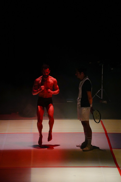 FOTOGALERIE: Akrobatická čísla i příběh. Podívejte se, jak vypadá moderní cirkus