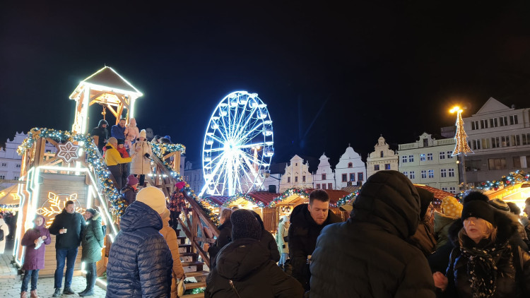 FOTOGALERIE: Adventní trhy ba náměstí Republiky 2024