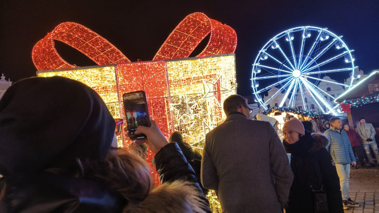 FOTOGALERIE: Adventní trhy ba náměstí Republiky 2024