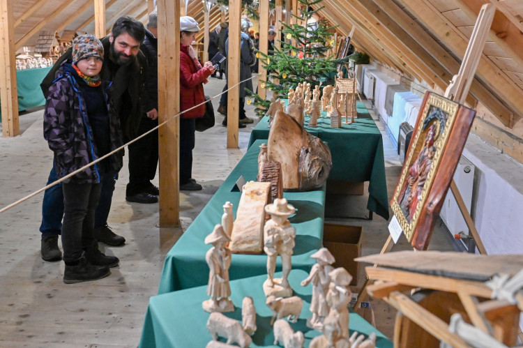 Betlémy z Valašska. Stovka řezbářských prací na Slezskoostravském hradě