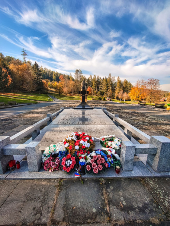 FOTOGALERIE: V okolí Javoříčských jeskyní je řada zajímavostí