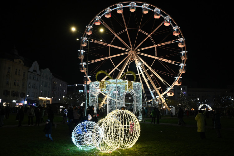 FOTOGALERIE: Rozsvícení vánočního stromu v Ostravě