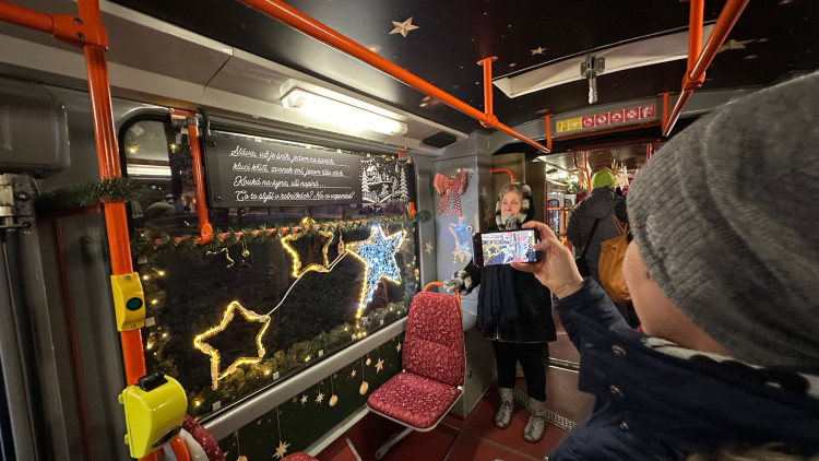 FOTOGALERIE: Vánoční tramvaj 2024