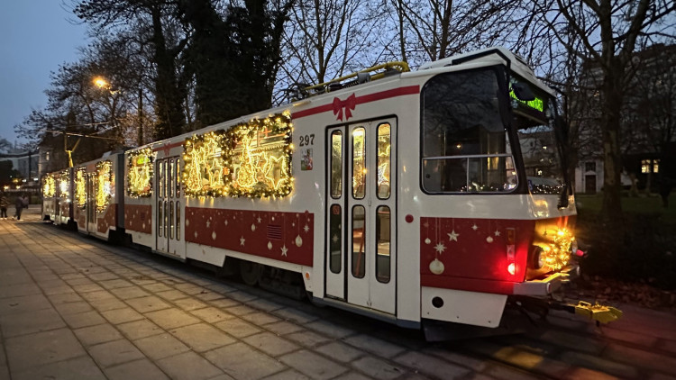FOTOGALERIE: Vánoční tramvaj 2024