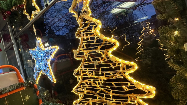 FOTOGALERIE: Vánoční tramvaj 2024