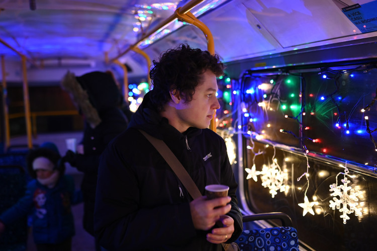FOTOGALERIE: Tramvaj před kostelem už září, v novém roce ji čeká přestavba