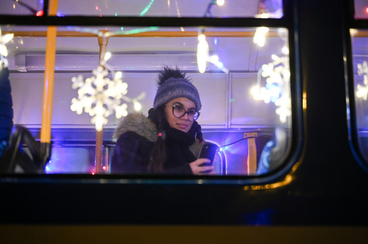 FOTOGALERIE: Tramvaj před kostelem už září, v novém roce ji čeká přestavba