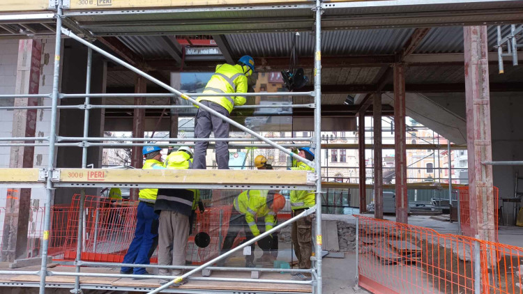 FOTOGALERIE: Rekonstruovaná budova na náměstí se stane novou dominantou Přerova