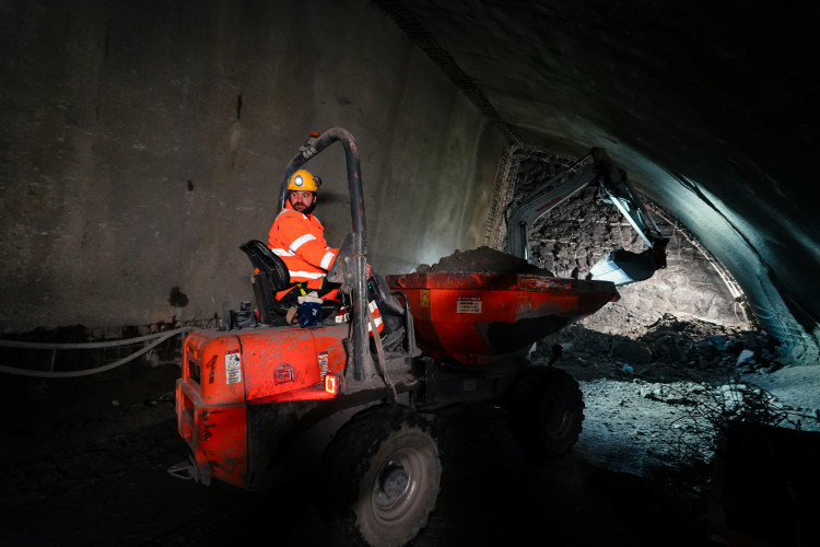 FOTOGALERIE: Stavba metra D je v plném proudu. Podívejte se, jak to vypadá v budoucí stanici Pankrác