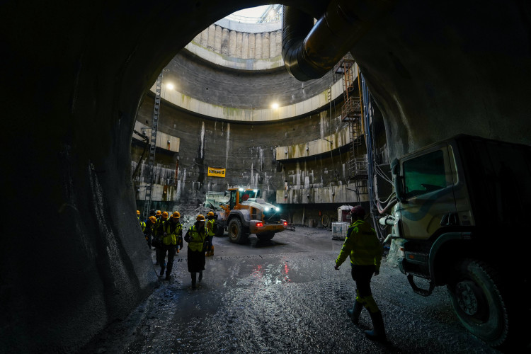 FOTOGALERIE: Stavba metra D je v plném proudu. Podívejte se, jak to vypadá v budoucí stanici Pankrác