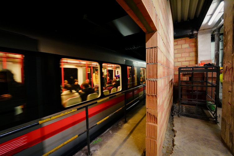 FOTOGALERIE: Stavba metra D je v plném proudu. Podívejte se, jak to vypadá v budoucí stanici Pankrác