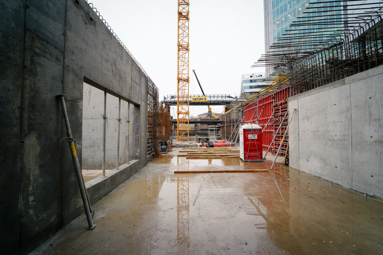 FOTOGALERIE: Stavba metra D je v plném proudu. Podívejte se, jak to vypadá v budoucí stanici Pankrác
