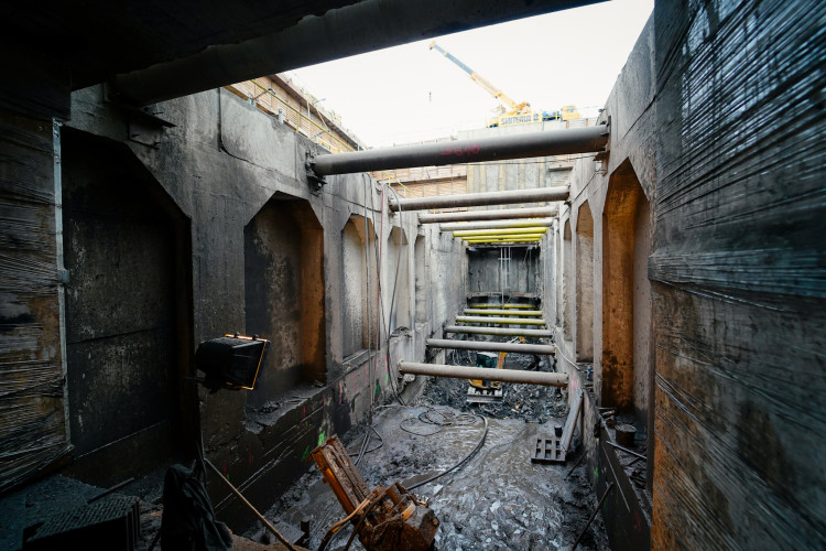 FOTOGALERIE: Stavba metra D je v plném proudu. Podívejte se, jak to vypadá v budoucí stanici Pankrác