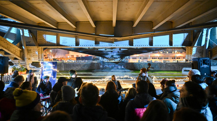 FOTOGALERIE: Pod Sýkorákem nebylo k hnutí. Vánoční blues táhne