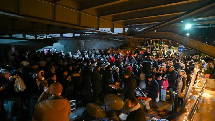 FOTOGALERIE: Pod Sýkorákem nebylo k hnutí. Vánoční blues táhne