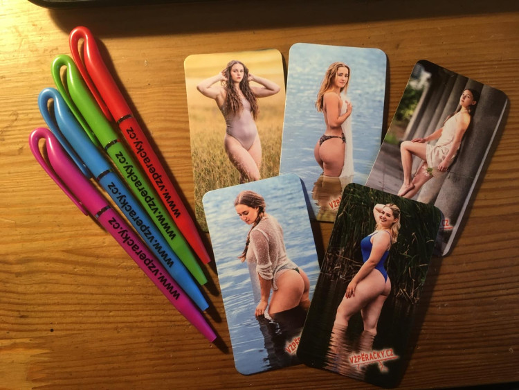 FOTOGALERIE: Nejmladší talentované vzpěračky se představily v kalendáři na rok 2025